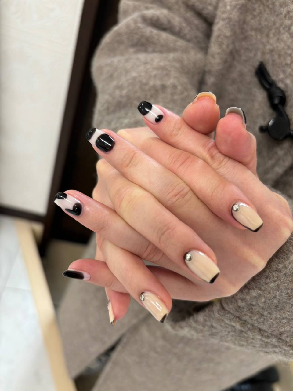 柏ネイル♡ニュアンスブラックアートネイル